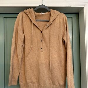 Gap sweater with hood